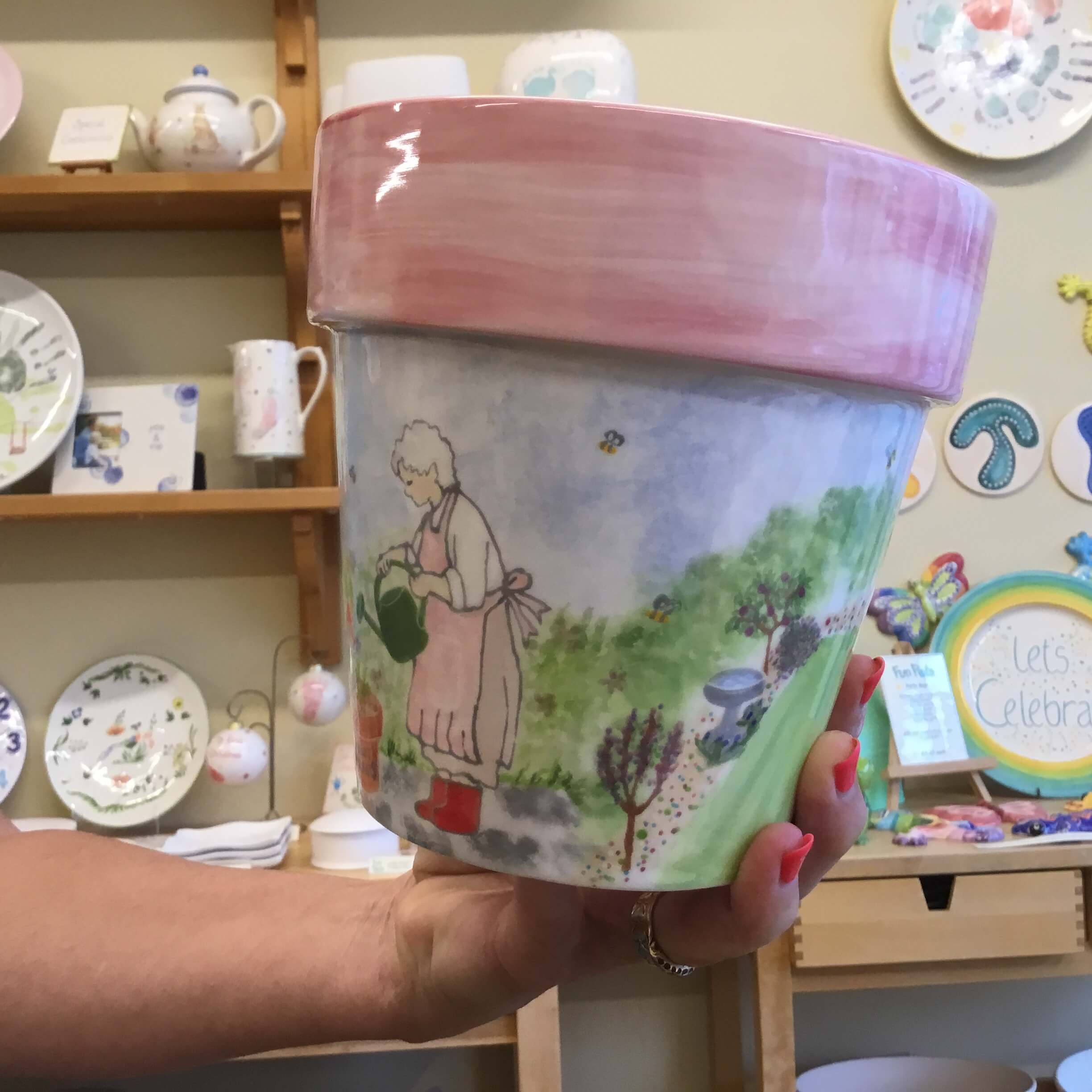 Medium Flower Pot (15.2cm H) & Base