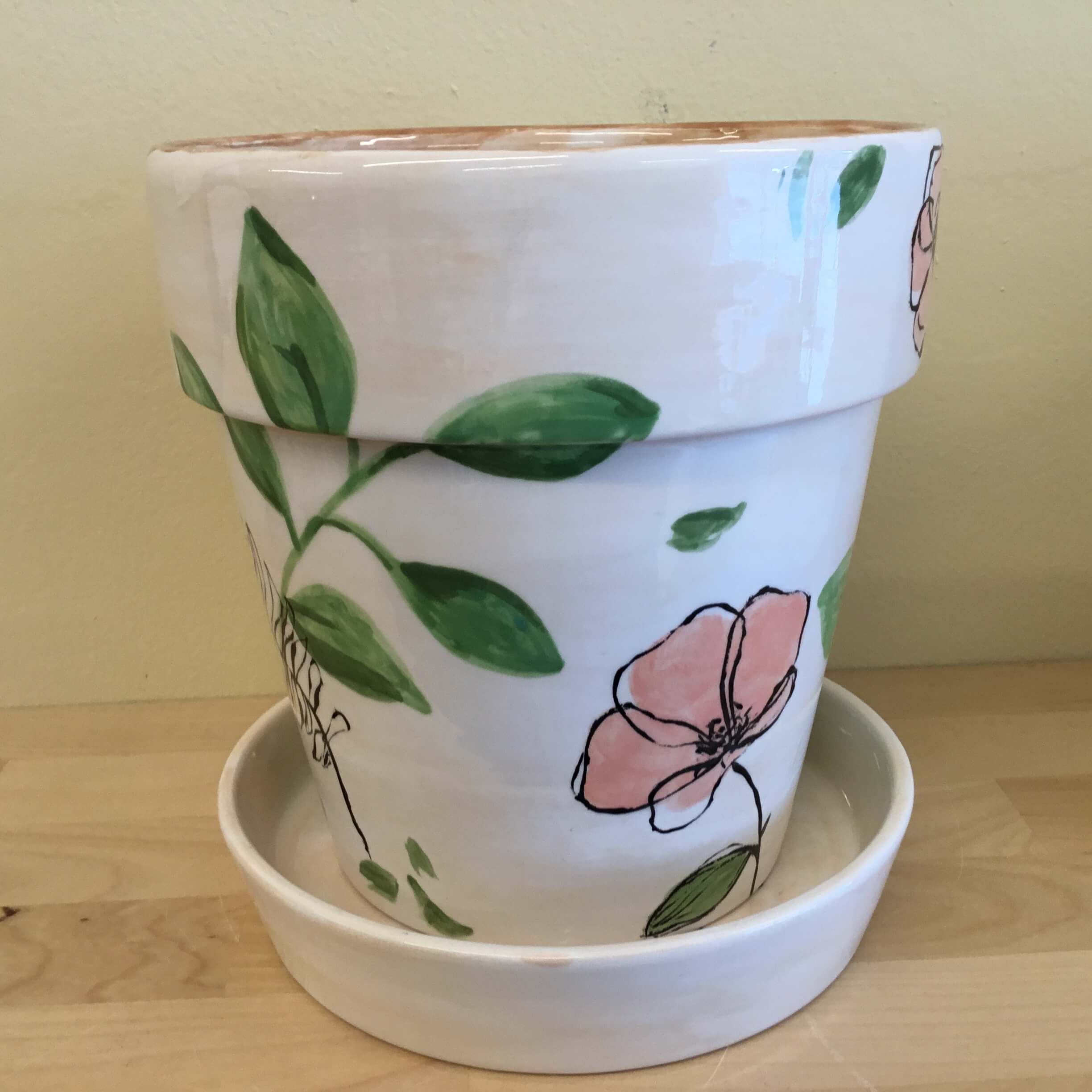 Medium Flower Pot (15.2cm H) & Base